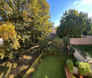 Appartement te huur in Etterbeek voor € 1.600 met 2 slaapkamers - Photo 2