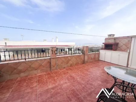 Alquiler de piso en Centro - Photo 2