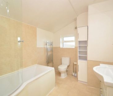 2 bedroom terraced house to rent - Photo 4