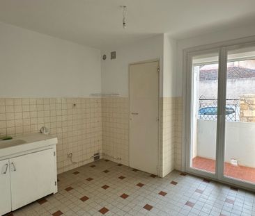 Location Appartement 2 pièces 45m² TOULON 83000 - Photo 4