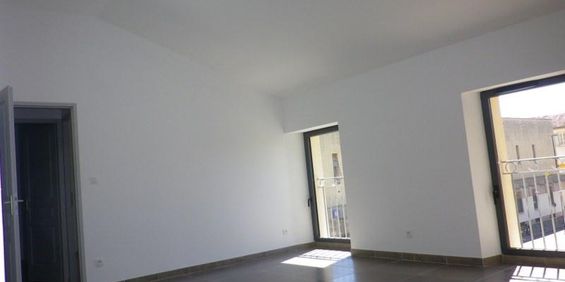 APPARTEMENT DEUX CHAMBRES AVEC CAVE 61m² COURS POURTOULES ORANGE, - Photo 3