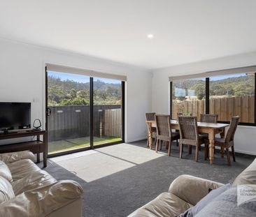 Well presented family home with garage/workshop - Photo 1