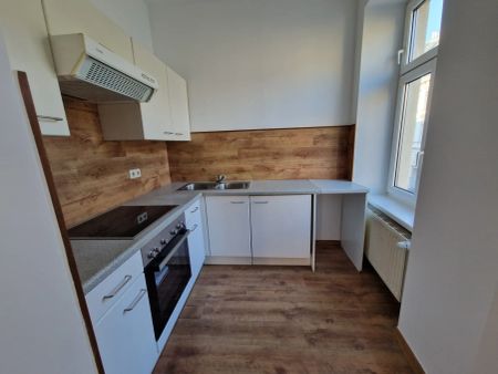 HÜBSCHE 2 ZIMMER WOHNUNG - NÄHE ELTERLEINPLATZ - 2. Stock mit Lift - Photo 3