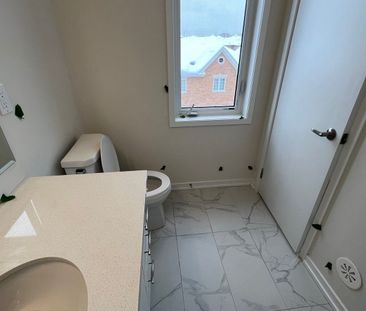 For Lease - 137 Rattenbury Road, Vaughan, Ontario - Photo 4