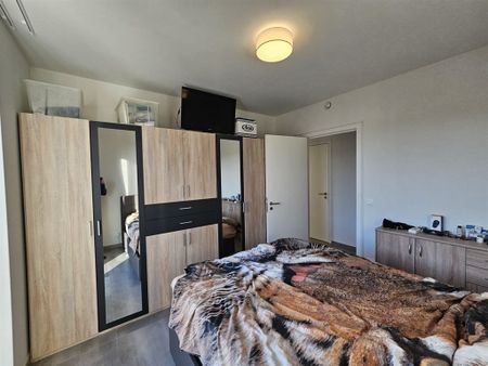 Nieuwbouw appartement met 2 ondergrondse staanplaatsen - Photo 4