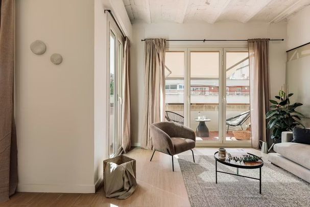 Carrer de Roger de Llúria, Barcelona, Catalonia 08037 - Photo 1