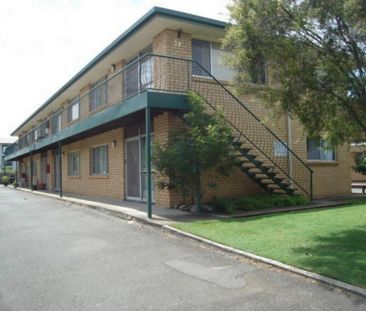 1/39 Middle Street, Labrador - Photo 1