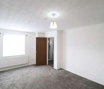 Redhouse Close, High Wycombe, HP11 - Photo 2