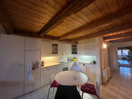 Apartment with a lot of charm - Photo 4