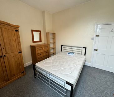 Monkgate, The Groves - P10980 - Photo 6