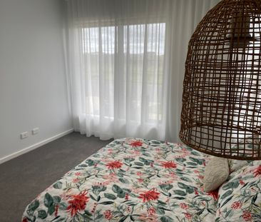 29 Modena Road, Fraser Rise VIC 3336 - House For Rent | Domain - Photo 4