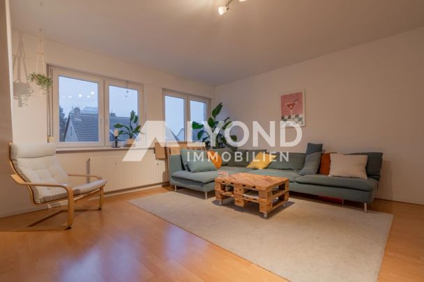 Geräumige Dachgeschosswohnung mit Sonnenbalkon im Herzen von Hamm! - Photo 1