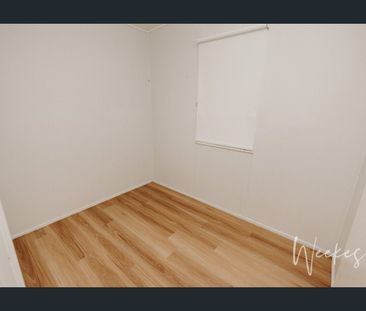 RICH CHARM WITH AN INNER CITY LANDMARK - Photo 1