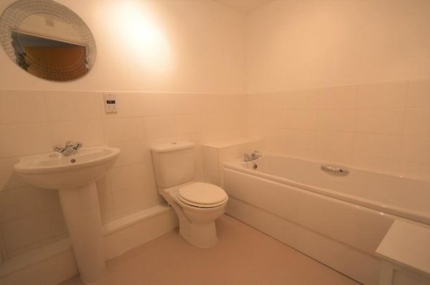 2 Bedroom Apartment To Let - Photo 1