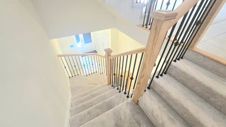 For Lease - 1992 Cameron Lott Crescent, Oshawa, Ontario - Photo 3