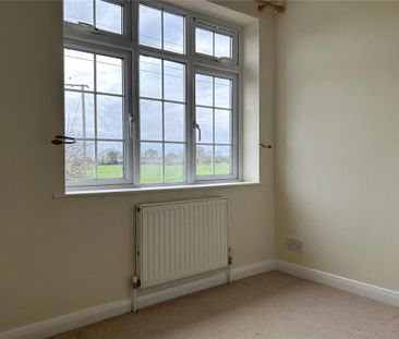 4 bedroom semi-detached house to rent - Photo 6