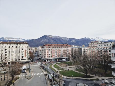 Location Appartement 2 pièces 35m² ANNECY 74000 - Photo 5