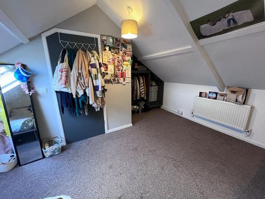 4 bedroom terraced house to rent - Photo 1