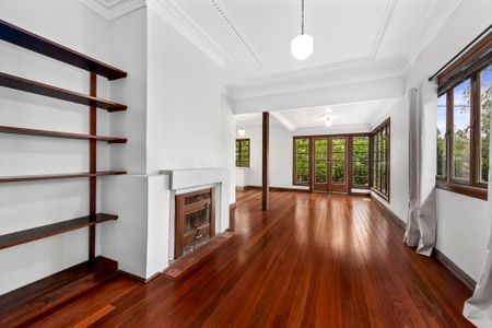 83 MacKenzie Street, Mount Lofty QLD 4350 - House For Rent | Domain - Photo 2