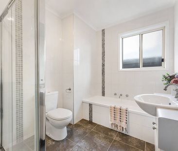 14 Reuben Street, Cheltenham VIC 3192 - House For Rent | Domain - Photo 5