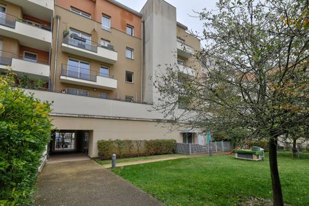 Appartement Clamart 2 pièce(s) 42.70 m2 - Photo 3