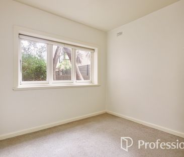 1/33 Kingsley Street, Elwood VIC 3184 - Apartment For Rent | Domain - Photo 6
