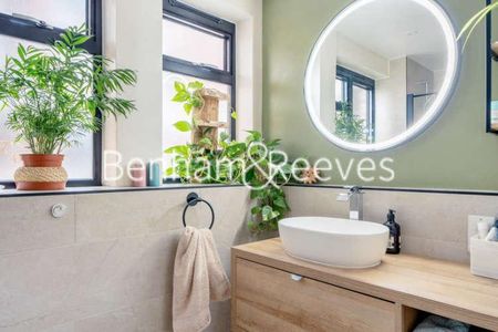 Fitzroy Court, Shepherds Hill, N6 - Photo 2