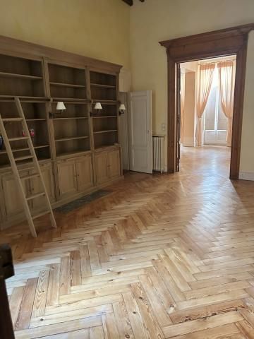 Appartement à louer - 2 pièces - 116 m² - Photo 2