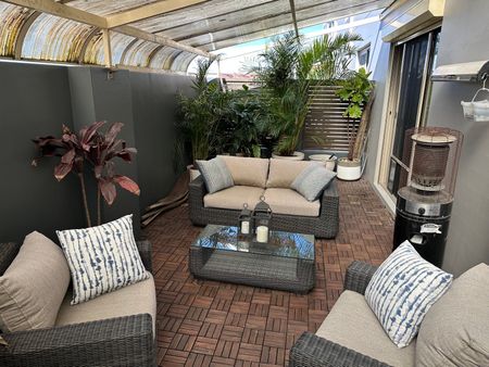 Darlington - Photo 2