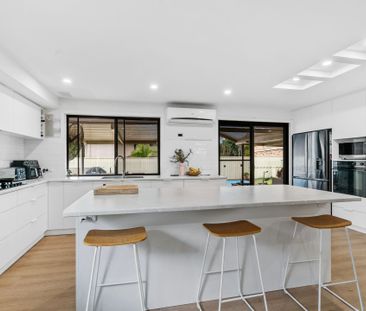 Newly Renovated - Family Home - Photo 5