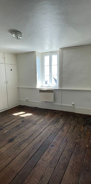 Location Appartement 1 pièce 17m² - Photo 1