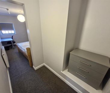 Mixed use to rent - Photo 6