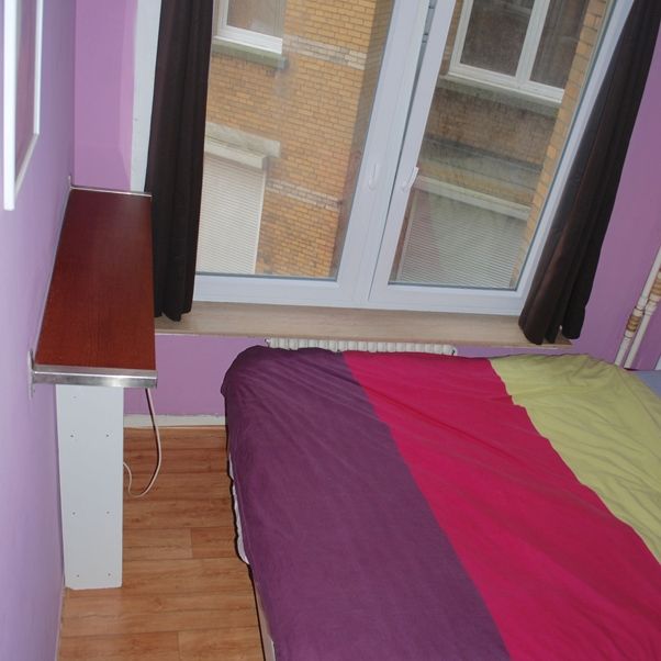 Room near central station Antwerp - Photo 1