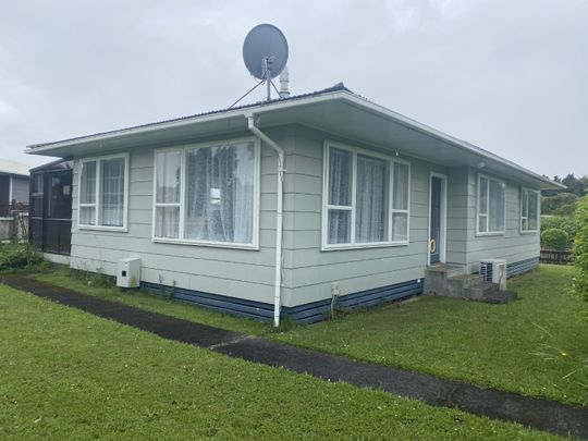32 Oberon Street, Stratford - Photo 1