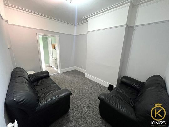 5 bedroom terraced house to rent - Photo 1