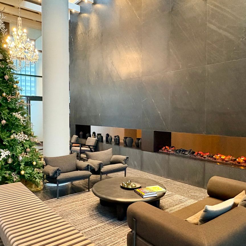 For Lease - 8 Interchange Way Unit# 711, Vaughan, Ontario - Photo 1