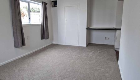 Charming 1-Bedroom Studio Available now! - Photo 5