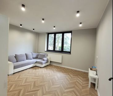 Duża kawalerka z miejscem parkingowym. - Photo 2