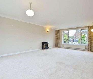 Godley Road, Byfleet, West Byfleet, Surrey, KT14 - Photo 5
