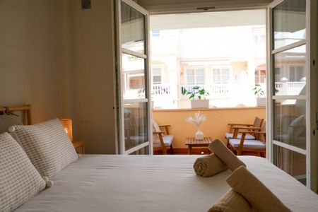 2 Bedroom Apartment For Rent in Estepona, Málaga - Photo 3