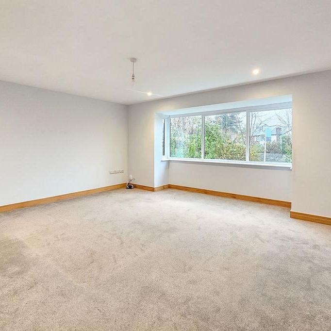 4 bedroom semi-detached house to rent - Photo 1