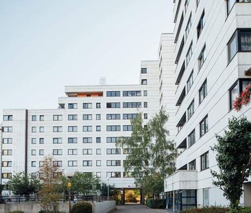 Raum für Ihre Ideen: Renovierungsbedürftige 1-Zimmer Wohnung mit gr... - Photo 1
