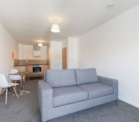 Fleet Street, Swindon SN1 1RL - Photo 2