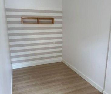 A RENNES - "Centre Ville" - APPARTEMENT au RDC côté cour - comprena... - Photo 2
