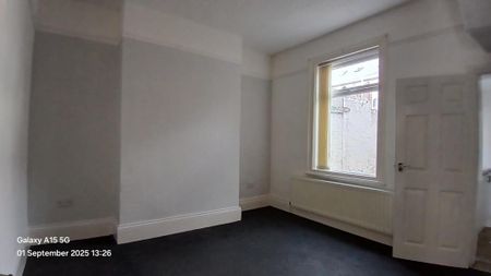 3 bedroom terraced house to rent - Photo 5