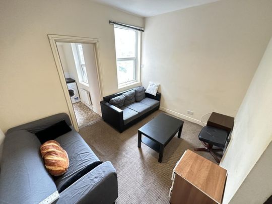 20 Ash Tree Road, Manchester, M8 - Photo 1