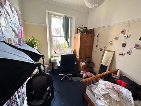 4 bedroom flat to rent - Photo 5