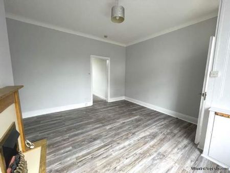 2 bedroom property to rent in Oldham - Photo 3