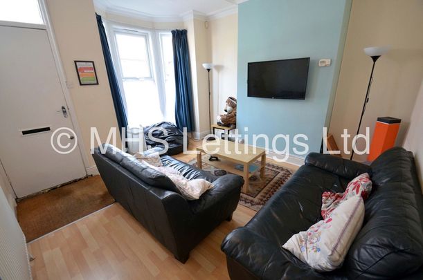 4 Bedroom Mid Terraced House for rent in Mayville Street - Photo 1