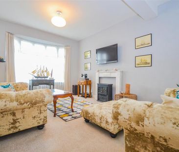 2 bedroom terraced house to rent - Photo 2